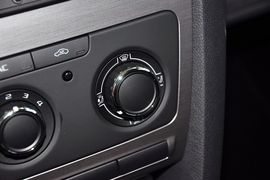 2013款斯柯达明锐1.6L手自一体逸致版