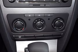 2013款斯柯达明锐1.6L手自一体逸致版