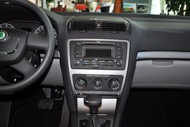 2013款斯柯达明锐1.6L手自一体逸致版