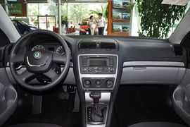 2013款斯柯达明锐1.6L手自一体逸致版