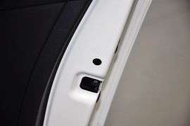 2013款大众全新桑塔纳1.4L手动舒适版