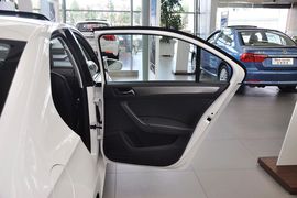 2013款大众全新桑塔纳1.4L手动舒适版