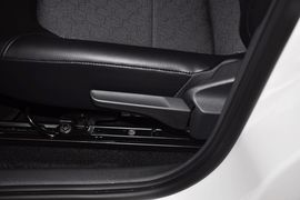 2013款大众全新桑塔纳1.4L手动舒适版