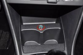 2013款大众全新桑塔纳1.4L手动舒适版