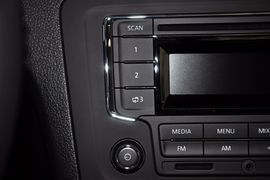 2013款大众全新桑塔纳1.4L手动舒适版