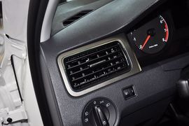 2013款大众全新桑塔纳1.4L手动舒适版