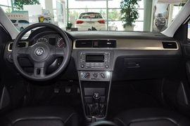 2013款大众全新桑塔纳1.4L手动舒适版