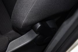 2013款大众全新桑塔纳1.6L手动风尚版