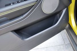 2013款路虎揽胜极光2.0T熠动限量版