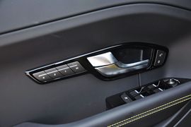 2013款路虎揽胜极光2.0T熠动限量版