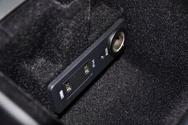 2013款路虎揽胜极光2.0T熠动限量版