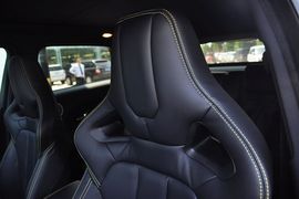 2013款路虎揽胜极光2.0T熠动限量版