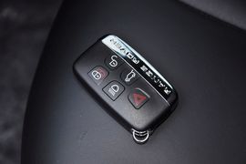 2013款路虎揽胜极光2.0T熠动限量版