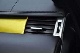 2013款路虎揽胜极光2.0T熠动限量版