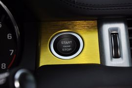 2013款路虎揽胜极光2.0T熠动限量版