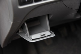 2012款众泰Z300对比海马M3文章配图