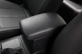 2012款众泰Z300对比海马M3文章配图