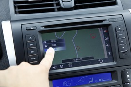 2012款众泰Z300对比海马M3文章配图