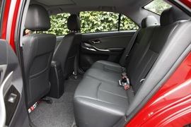 2012款众泰Z300对比海马M3文章配图