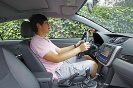 2012款众泰Z300对比海马M3文章配图