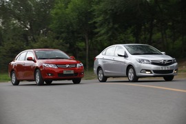 2012款众泰Z300对比海马M3文章配图
