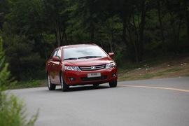 2012款众泰Z300对比海马M3文章配图
