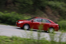 2012款众泰Z300对比海马M3文章配图