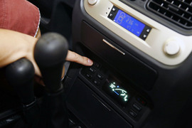 2013款郑州日产帕拉丁2.4L四驱纪念版豪华型试驾