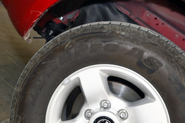 2013款郑州日产帕拉丁2.4L四驱纪念版豪华型试驾