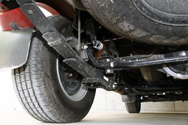 2013款郑州日产帕拉丁2.4L四驱纪念版豪华型试驾