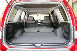 2013款郑州日产帕拉丁2.4L四驱纪念版豪华型试驾