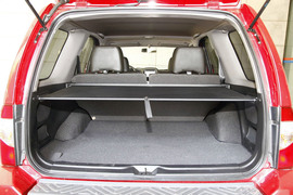 2013款郑州日产帕拉丁2.4L四驱纪念版豪华型试驾