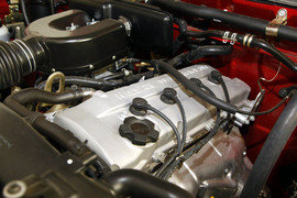 2013款郑州日产帕拉丁2.4L四驱纪念版豪华型试驾