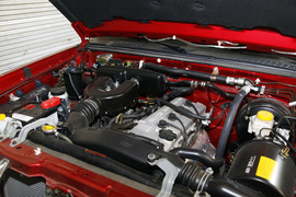 2013款郑州日产帕拉丁2.4L四驱纪念版豪华型试驾