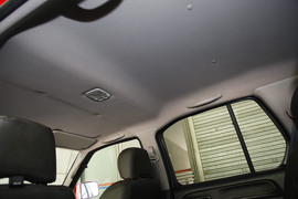 2013款郑州日产帕拉丁2.4L四驱纪念版豪华型试驾