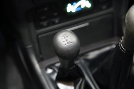 2013款郑州日产帕拉丁2.4L四驱纪念版豪华型试驾