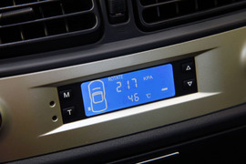 2013款郑州日产帕拉丁2.4L四驱纪念版豪华型试驾