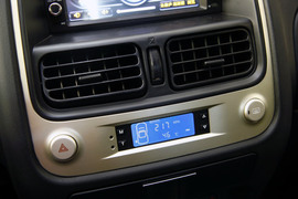 2013款郑州日产帕拉丁2.4L四驱纪念版豪华型试驾