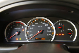 2013款郑州日产帕拉丁2.4L四驱纪念版豪华型试驾