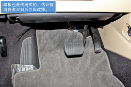 各种基本条件达到神车级别　实拍新蒙迪欧　