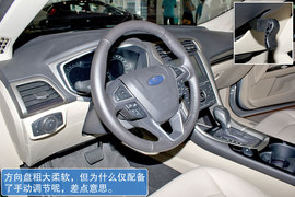 各种基本条件达到神车级别　实拍新蒙迪欧　