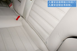 各种基本条件达到神车级别　实拍新蒙迪欧　