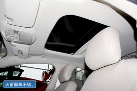 各种基本条件达到神车级别　实拍新蒙迪欧　