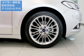 各种基本条件达到神车级别　实拍新蒙迪欧　