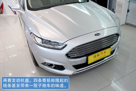 各种基本条件达到神车级别　实拍新蒙迪欧　