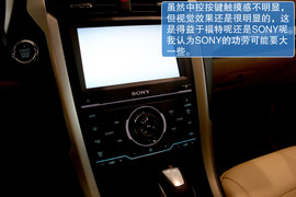 各种基本条件达到神车级别　实拍新蒙迪欧　