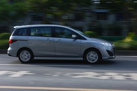 试驾2013款马自达5