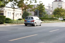 试驾2013款马自达5