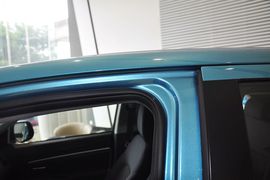 2013款广汽三菱新劲炫2.0L手动两驱舒适版