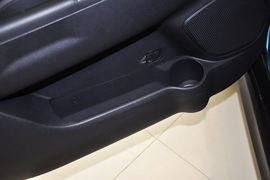 2013款广汽三菱新劲炫2.0L手动两驱舒适版